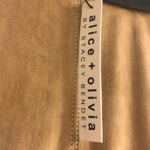 Alice & Olivia Brown Suede Skirt. Never worn. NWT.